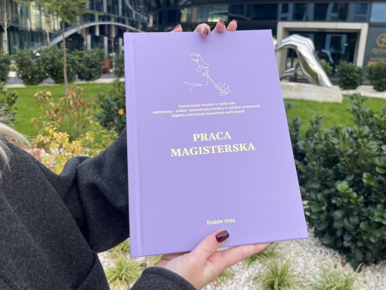 Ile kosztuje wydruk i oprawa pracy dyplomowej w 2026 roku?