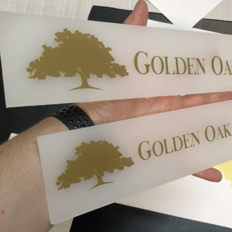 tabliczka plexi ze złotą folią